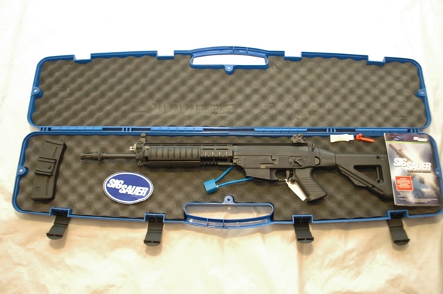 81. 5.56 NATO–Sig Sauer semi auto Sig 556 Classic Swat 49