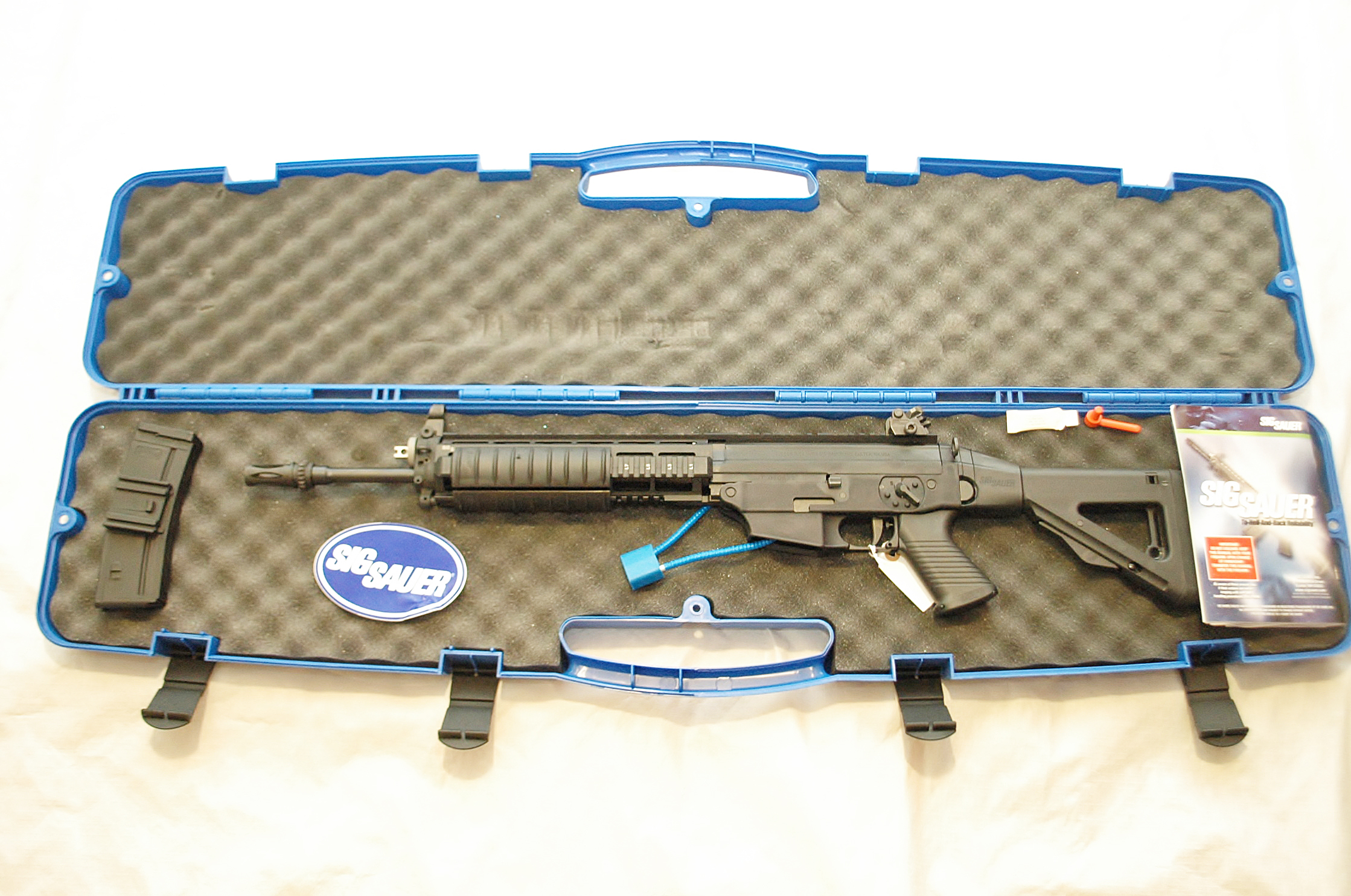 81. Sig Sauer semi auto Sig 556 Classic Swat 49